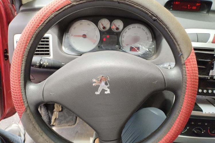 Used Peugeot 307 2010 Hatchback 1.6L Manual Comfort Edition Steering Wheel