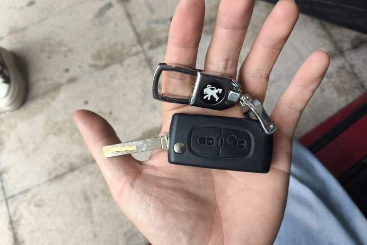 Used Peugeot 307 2010 Sedan 1.6L Automatic Luxury Edition Vehicle Key
