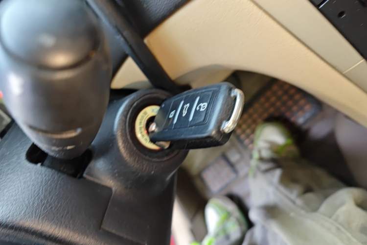 Used Peugeot 307 2010 Sedan 1.6L Manual Comfort Edition Vehicle Key
