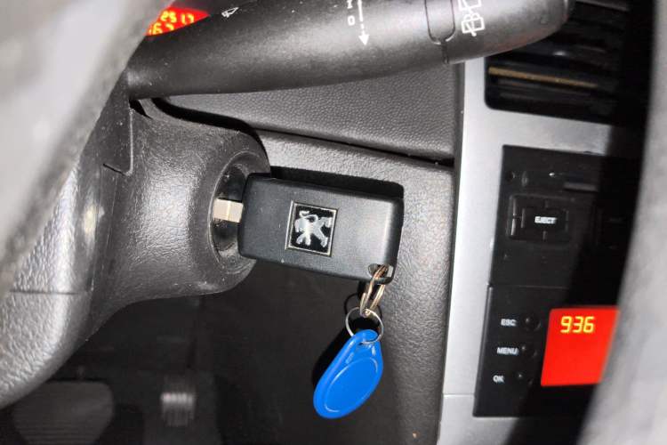 Used Peugeot 307 2010 Hatchback 1.6L Automatic Comfort Edition Vehicle Key