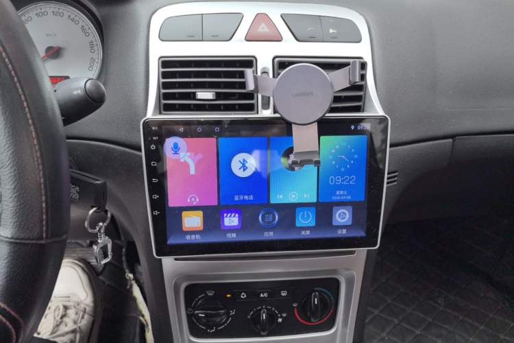 Used Peugeot 307 2010 Sedan 1.6L Automatic Comfort Edition Audio And AC Panel