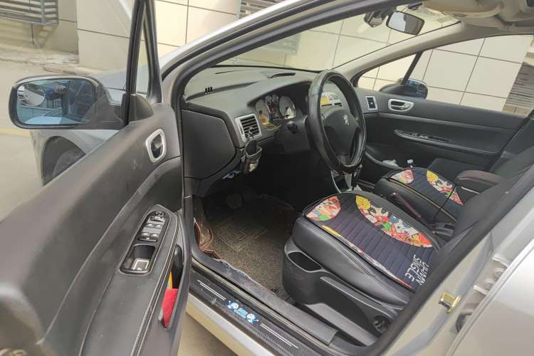Used Peugeot 307 2010 Hatchback 1.6L Automatic Comfort Edition Driver Seat