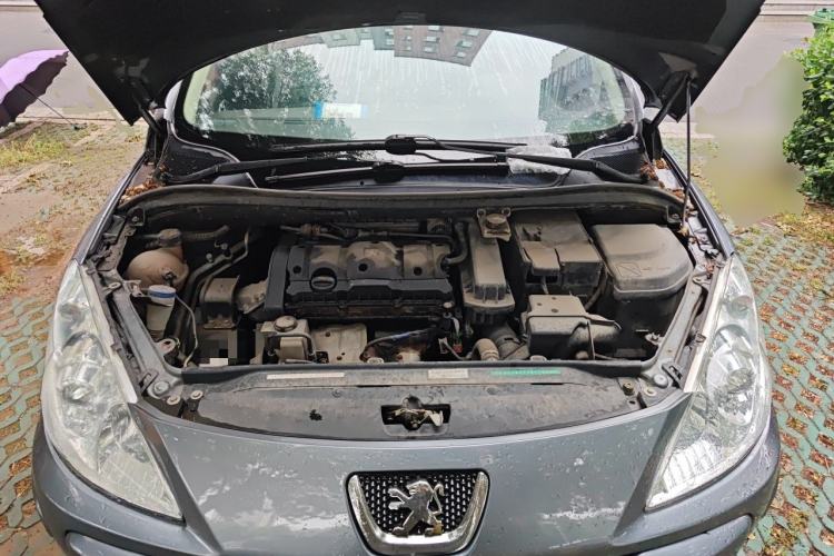 Used Peugeot 307 2010 Hatchback 1.6L Manual Comfort Edition Engine Bay