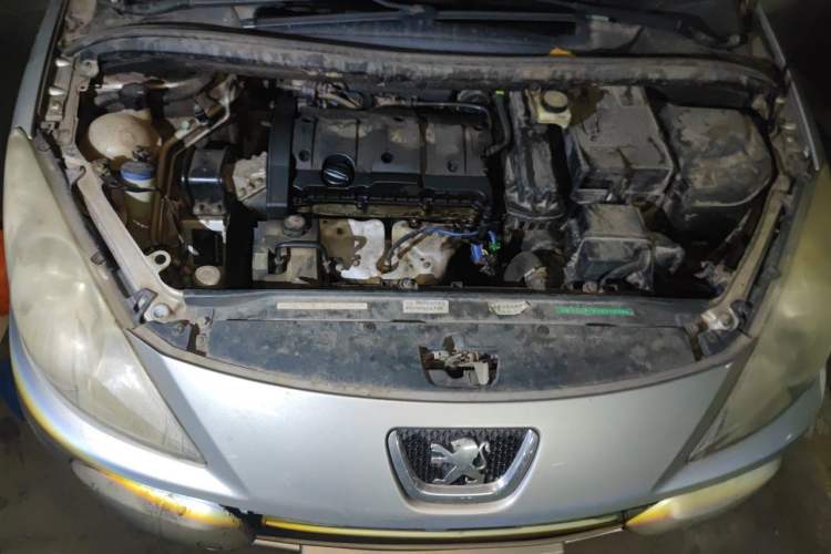 Used Peugeot 307 2010 Sedan 1.6L Manual Comfort Edition Engine Bay