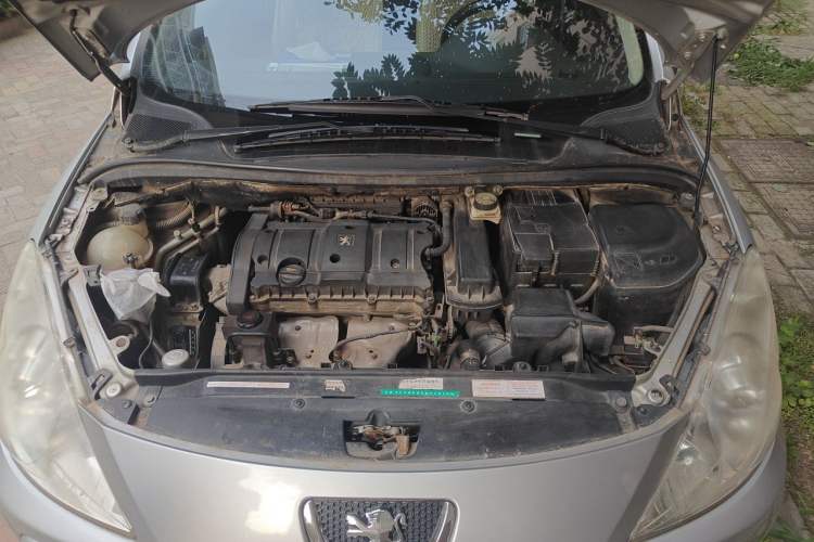 Used Peugeot 307 2010 Hatchback 1.6L Automatic Comfort Edition Engine Bay