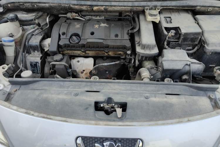 Used Peugeot 307 2010 Hatchback 1.6L Manual Comfort Edition Engine Bay