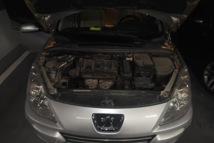 Used Peugeot 307 2010 Hatchback 1.6L Manual Comfort Edition Engine Bay