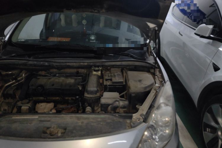 Used Peugeot 307 2010 Hatchback 1.6L Manual Comfort Edition Engine Bay Left