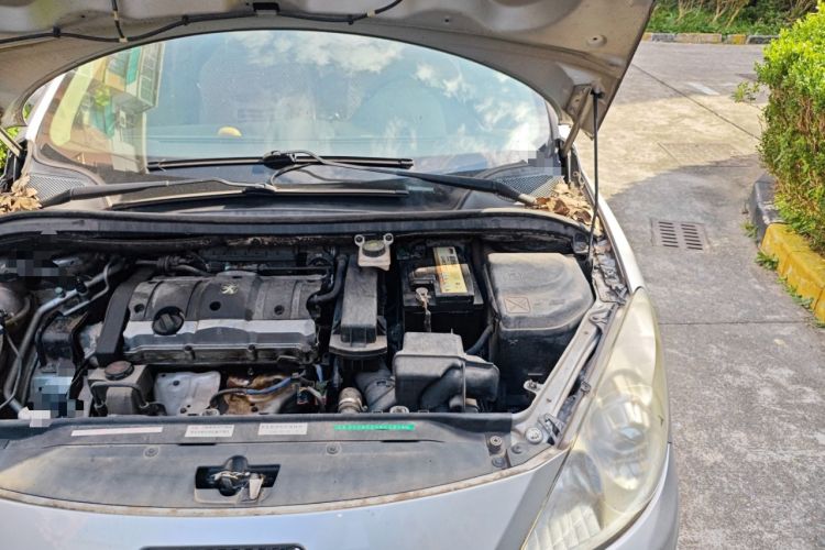 Used Peugeot 307 2010 Sedan 1.6L Automatic Comfort Edition Engine Bay Left