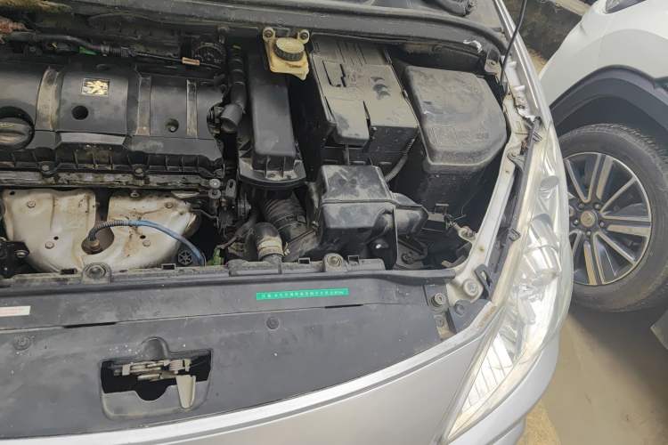 Used Peugeot 307 2010 Hatchback 1.6L Automatic Comfort Edition Engine Bay Left