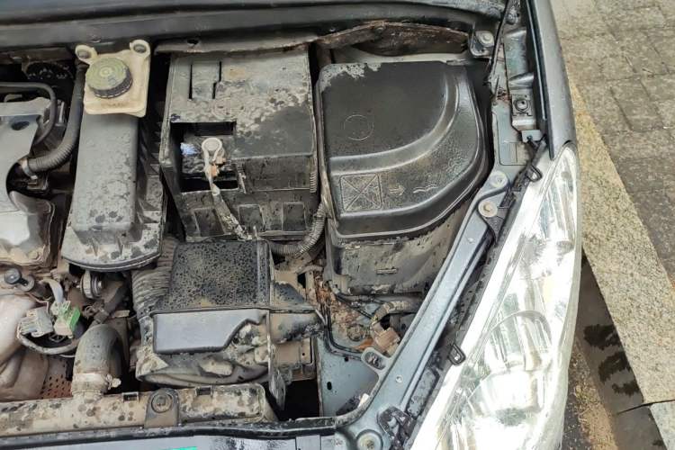 Used Peugeot 307 2010 Sedan 1.6L Manual Comfort Edition Engine Bay Left