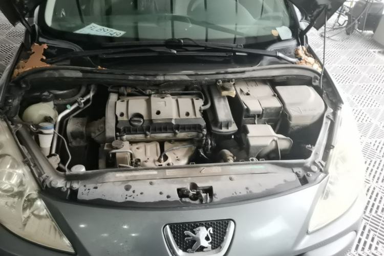 Used Peugeot 307 2010 Hatchback 1.6L Manual Comfort Edition Engine Bay
