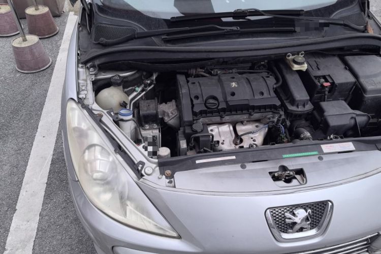 Used Peugeot 307 2010 Sedan 1.6L Automatic Comfort Edition Engine Bay Right