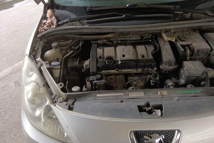 Used Peugeot 307 2010 Hatchback 1.6L Automatic Comfort Edition Engine Bay Right