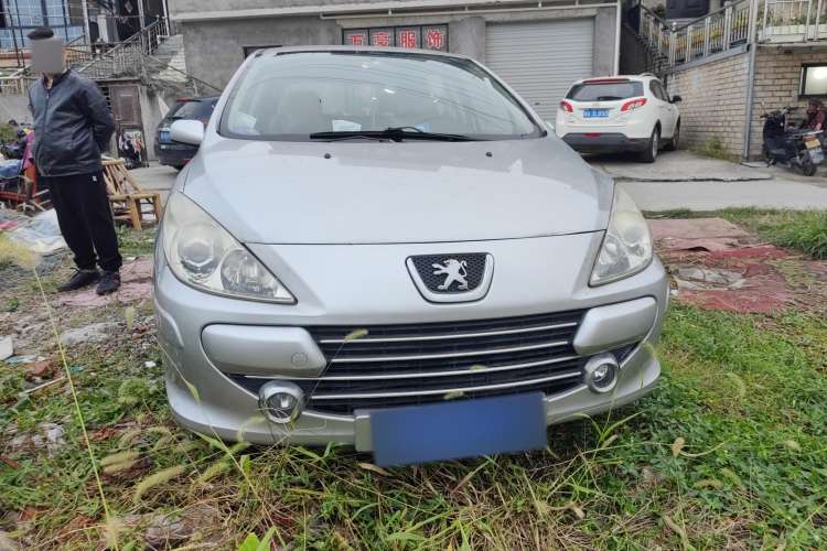 Used Peugeot 307 2010 Hatchback 1.6L Manual Comfort Edition Front