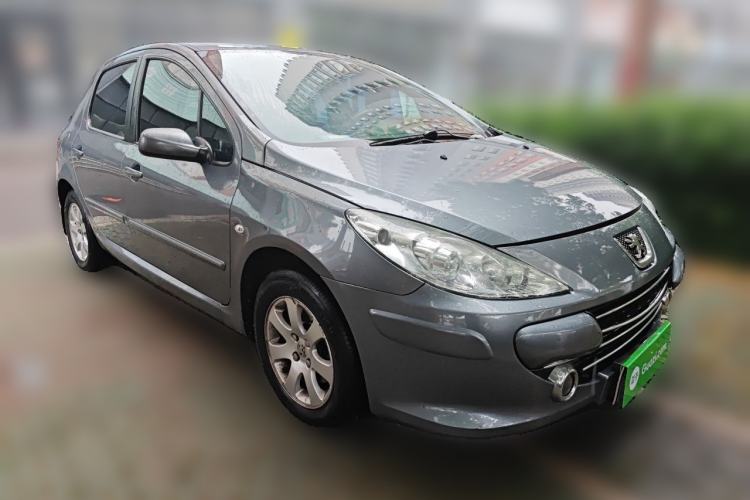 Used Peugeot 307 2010 Hatchback 1.6L Manual Comfort Edition Front Right 45 Deg