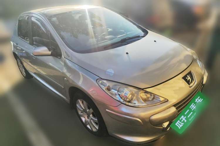 Used Peugeot 307 2010 Hatchback 2.0L Manual Comfort Edition Front Right 45 Deg