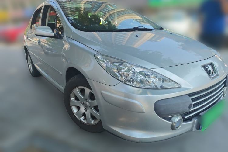 Used Peugeot 307 2010 Sedan 1.6L Manual Comfort Edition Front Right 45 Deg