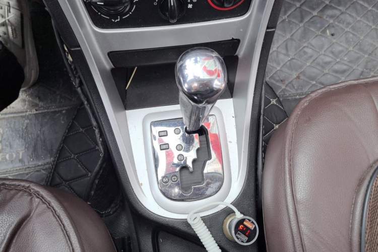 Used Peugeot 307 2010 Sedan 1.6L Automatic Comfort Edition Gear Lever