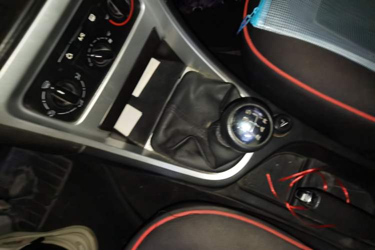 Used Peugeot 307 2010 Sedan 1.6L Manual Comfort Edition Gear Lever