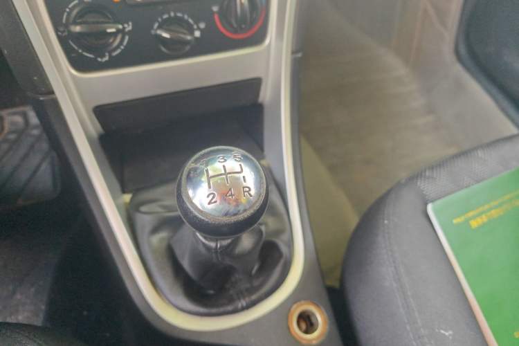 Used Peugeot 307 2010 Sedan 1.6L Manual Comfort Edition Gear Lever