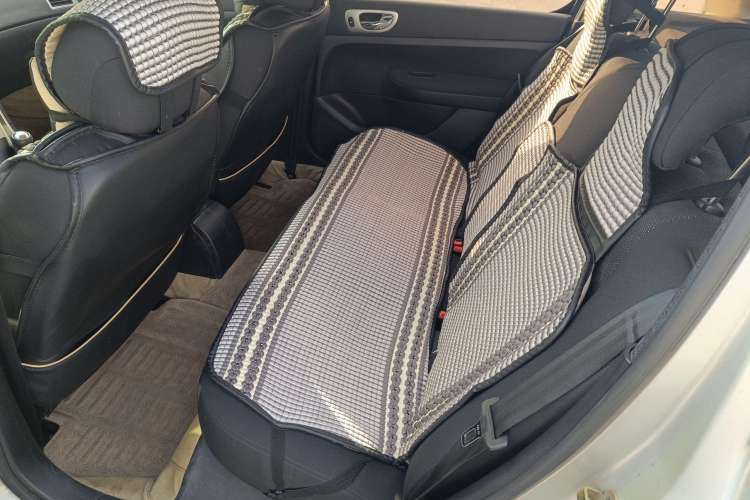 Used Peugeot 307 2010 Sedan 1.6L Manual Comfort Edition Interior 1