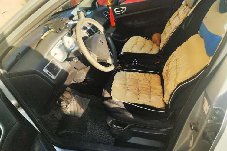 Used Peugeot 307 2010 Hatchback 2.0L Manual Comfort Edition Left Front Seat