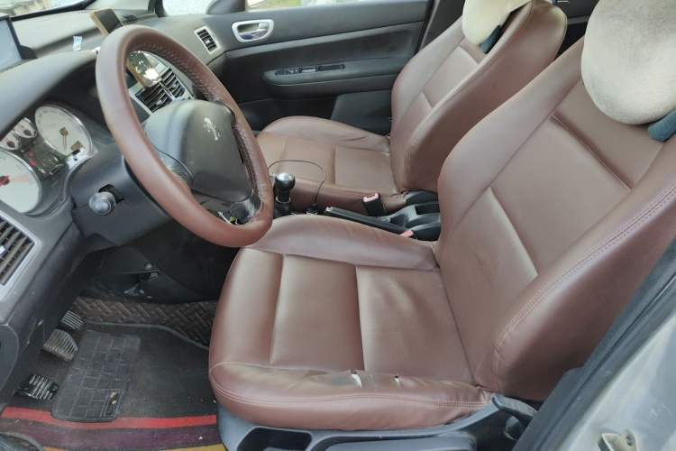 Used Peugeot 307 2010 Hatchback 1.6L Manual Comfort Edition Left Front Seat