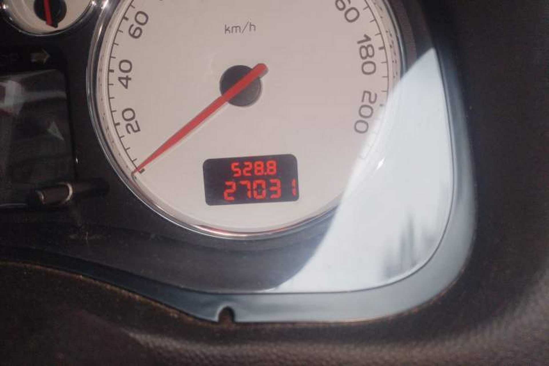 Used Peugeot 307 2010 Hatchback 1.6L Automatic Comfort Edition Odometer Close Up