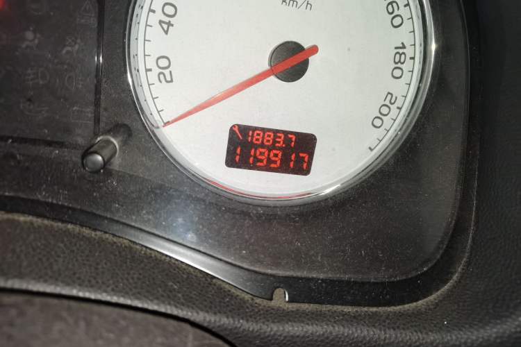 Used Peugeot 307 2010 Sedan 1.6L Manual Comfort Edition Odometer Close Up
