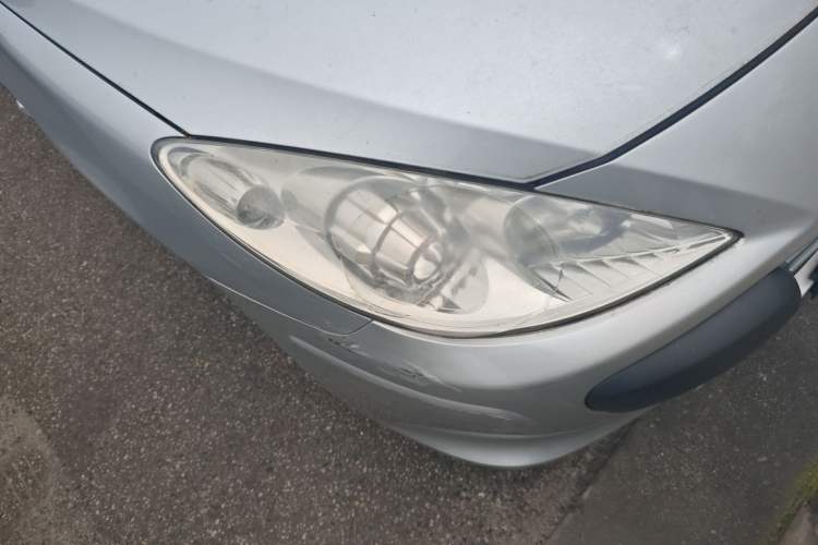 Used Peugeot 307 2010 Hatchback 1.6L Manual Comfort Edition Right Front Headlight