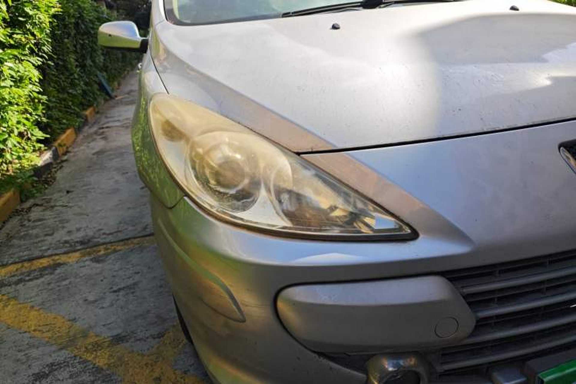 Used Peugeot 307 2010 Sedan 1.6L Automatic Comfort Edition Right Front Headlight