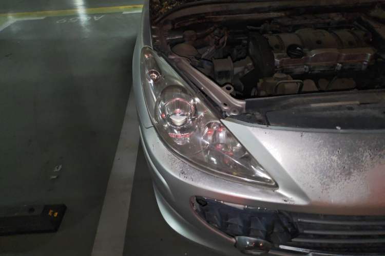 Used Peugeot 307 2010 Hatchback 1.6L Manual Comfort Edition Right Front Headlight