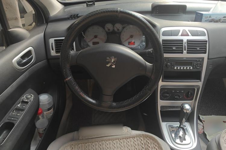 Used Peugeot 307 2010 Hatchback 1.6L Automatic Comfort Edition Steering Wheel