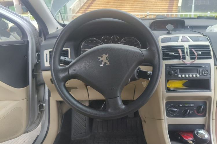 Used Peugeot 307 2010 Sedan 1.6L Manual Comfort Edition Steering Wheel