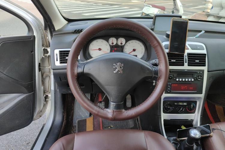 Used Peugeot 307 2010 Hatchback 1.6L Manual Comfort Edition Steering Wheel