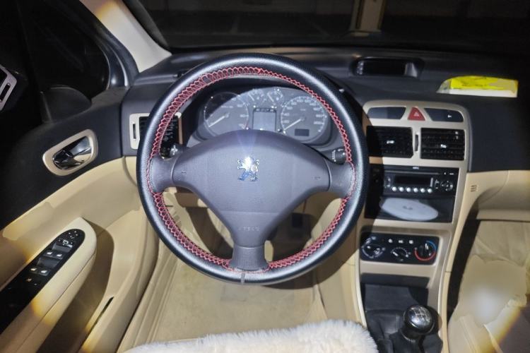 Used Peugeot 307 2010 Hatchback 1.6L Manual Comfort Edition Steering Wheel