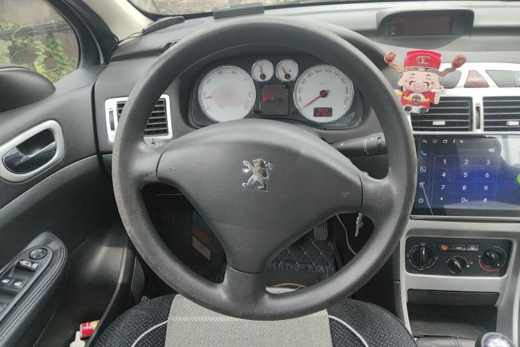 Used Peugeot 307 2010 Sedan 1.6L Manual Comfort Edition Steering Wheel