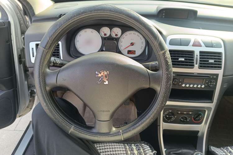 Used Peugeot 307 2010 Sedan 1.6L Manual Comfort Edition Steering Wheel