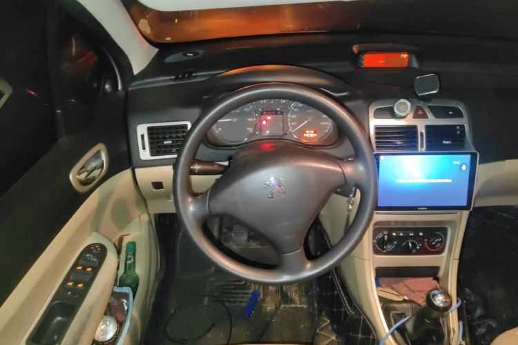 Used Peugeot 307 2010 Sedan 1.6L Manual Comfort Edition Steering Wheel