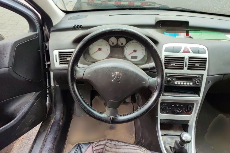 Used Peugeot 307 2010 Sedan 1.6L Manual Comfort Edition Steering Wheel