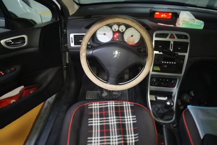 Used Peugeot 307 2010 Sedan 1.6L Manual Comfort Edition Steering Wheel