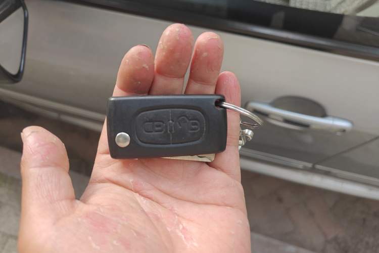 Used Peugeot 307 2010 Hatchback 1.6L Automatic Comfort Edition Vehicle Key
