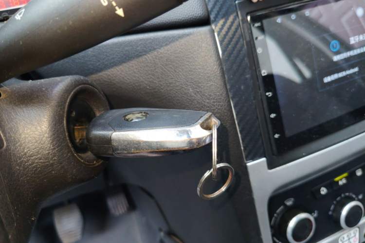 Used Peugeot 307 2010 Hatchback 1.6L Manual Comfort Edition Vehicle Key
