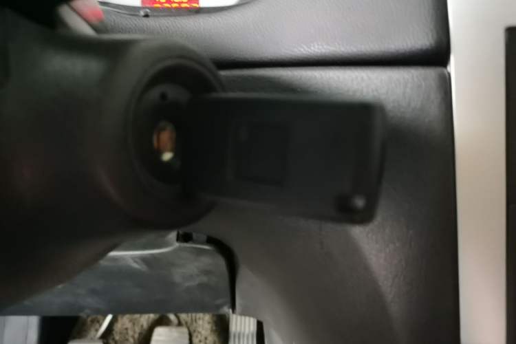 Used Peugeot 307 2010 Hatchback 1.6L Manual Comfort Edition Vehicle Key