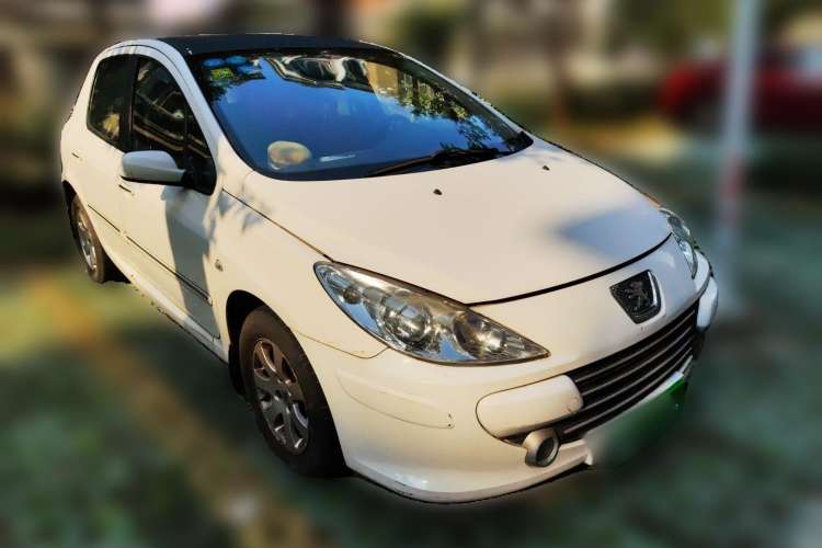 Used Peugeot 307 2010 Hatchback 1.6L Automatic Comfort Edition Front Right 45 Deg