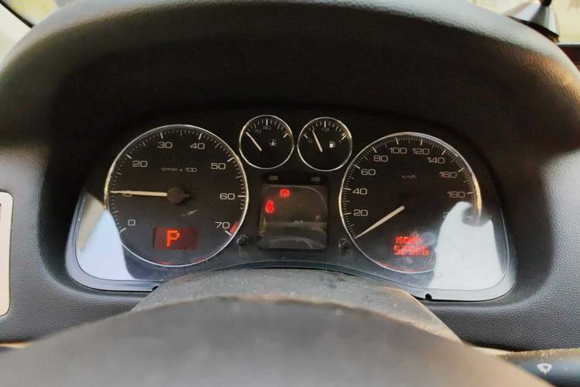 Used Peugeot 307 2010 Hatchback 1.6L Automatic Comfort Edition Instrument Cluster