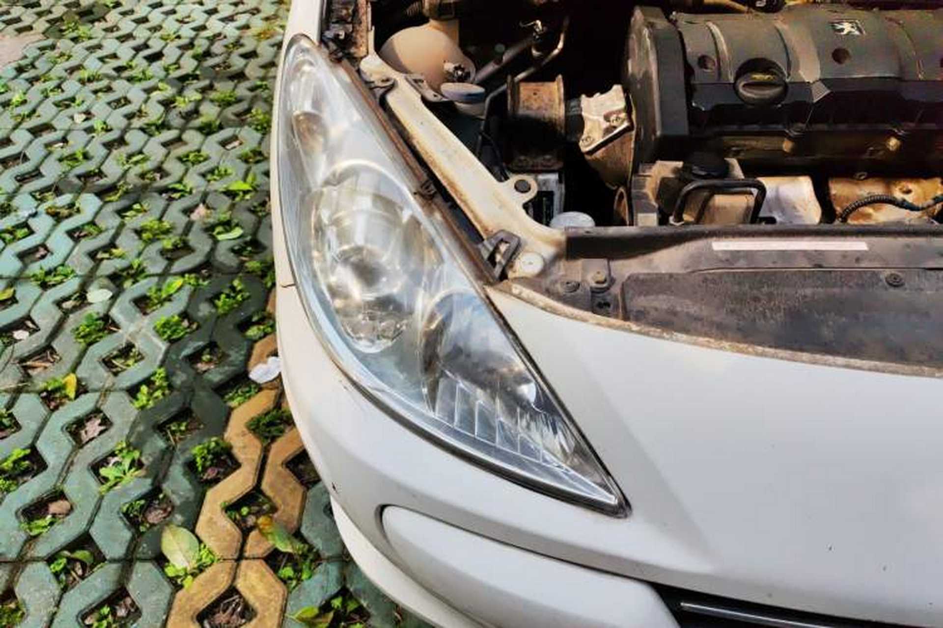 Used Peugeot 307 2010 Hatchback 1.6L Automatic Comfort Edition Right Front Headlight
