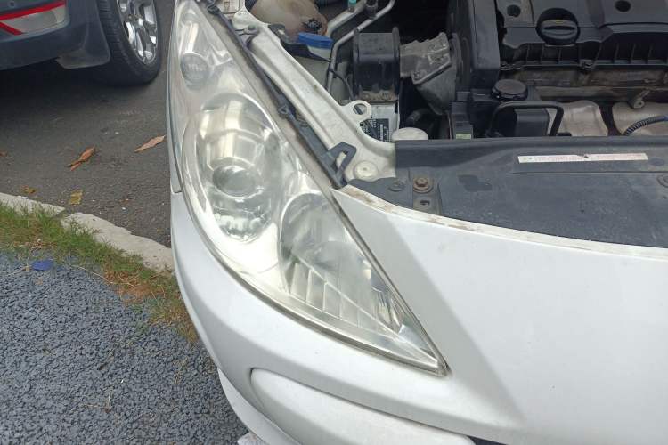 Used Peugeot 307 2010 Hatchback 1.6L Automatic Comfort Edition Right Front Headlight