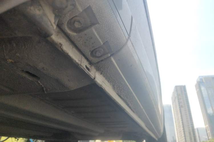 Used Peugeot 307 2011 1.6L Manual CROSS Chassis Front Left